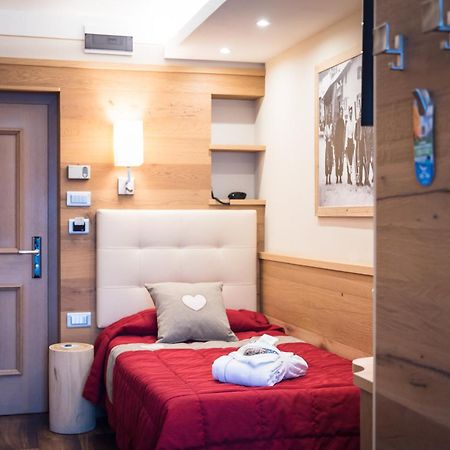 Hotel Alle Alpi モエナ エクステリア 写真