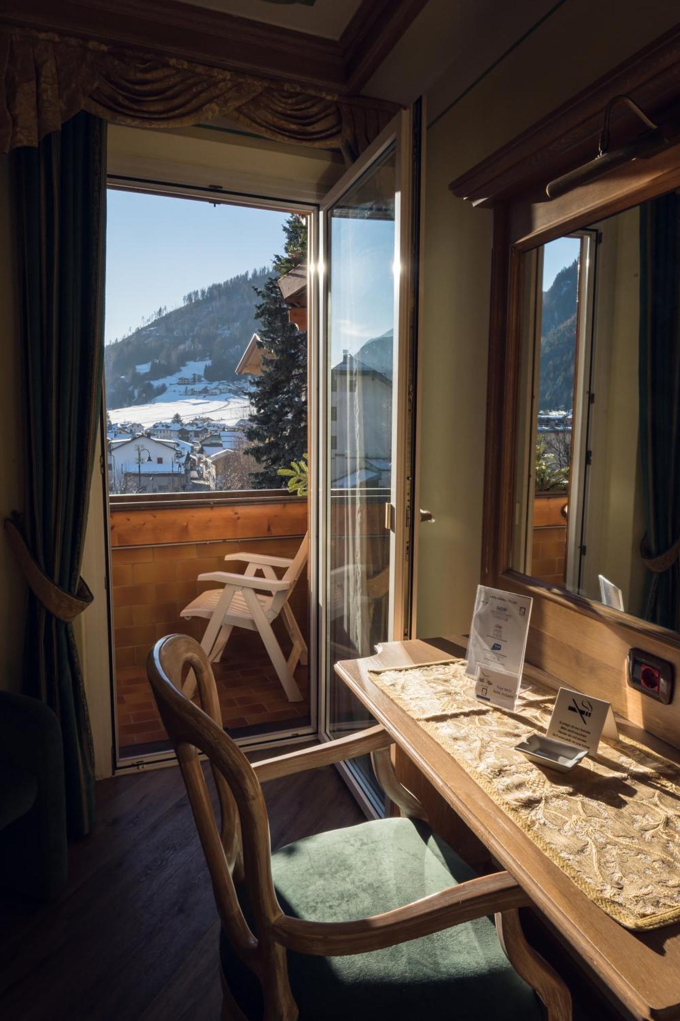 Hotel Alle Alpi モエナ エクステリア 写真